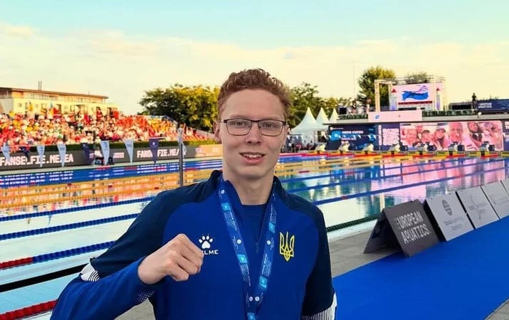 18-річний українець виборов «срібло» на Євро-2025 з плавання