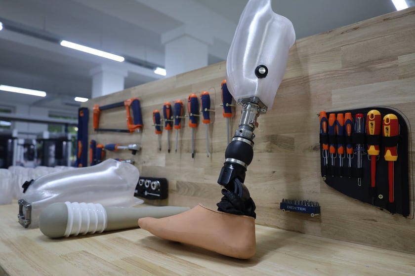 У Львові запрацювала найбільша в Європі навчальна майстерня протезування