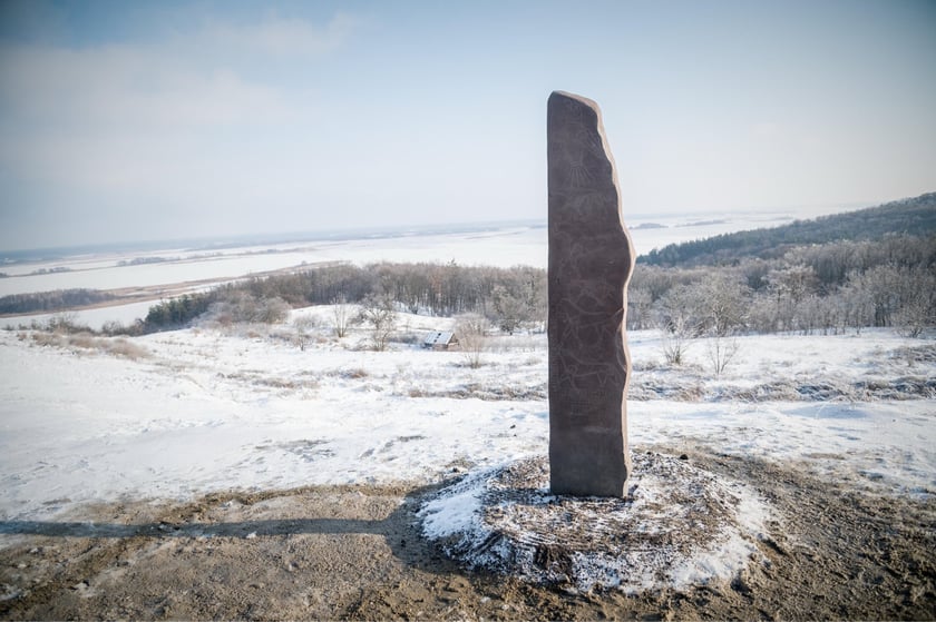 На Київщині встановили рунічний камінь на честь тисячолітніх зв’язків із Норвегією