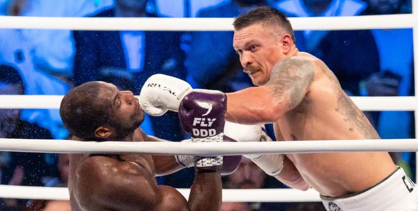 Олександра Усика назвали автором найкращого нокауту за версією WBC
