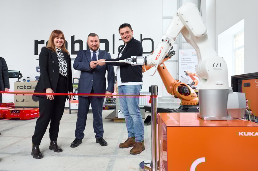 В Україні відкрили першу лабораторію з робототехніки RoboLab