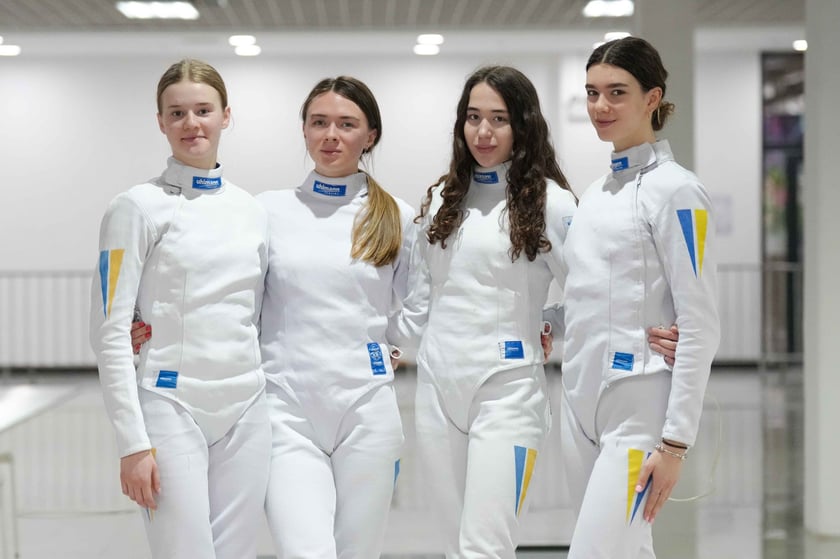 Українські шпажистки здобули командне «золото» на юніорському чемпіонаті Європи