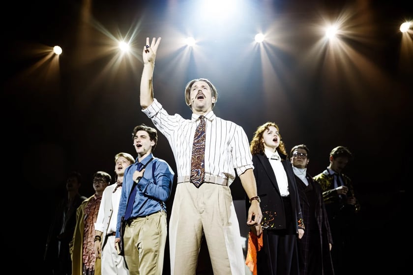 Творче об’єднання «МУР» зібрало 8 млн гривень для «Азову» (ВІДЕО)