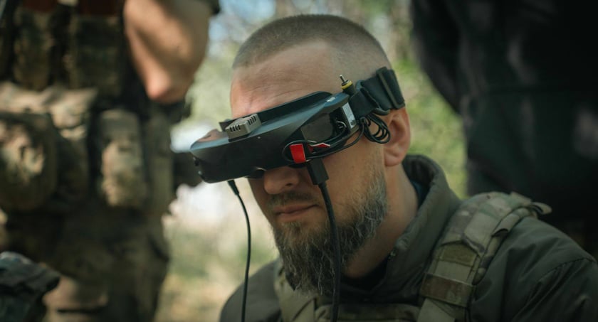 Бійці 47-ї ОМБр за допомогою дрона взяли в полон групу з чотирьох росіян