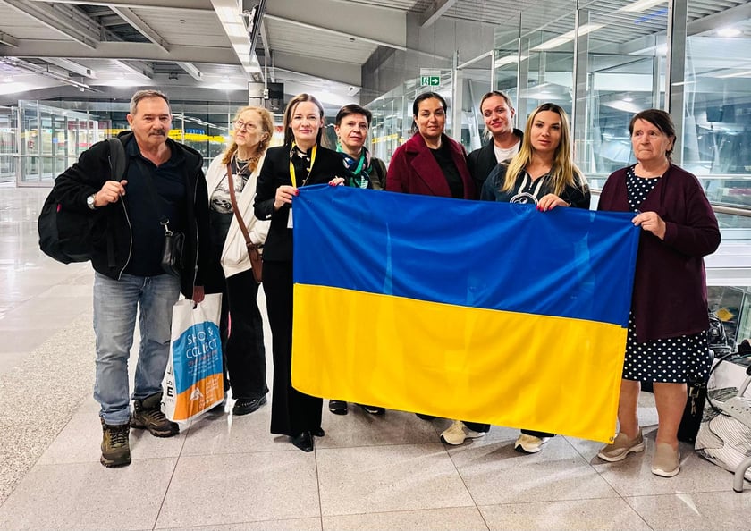 Україна та Польща евакуювали 16 українців із Близького Сходу